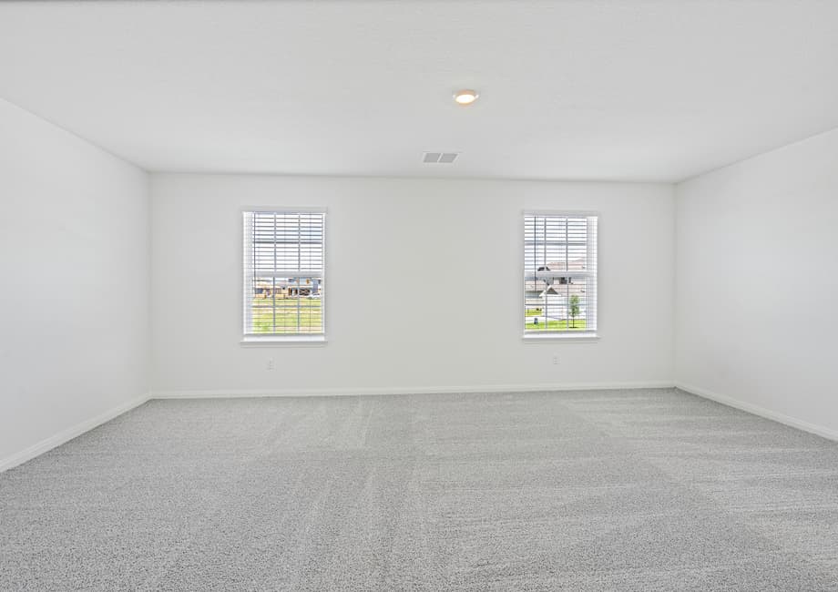 Holly gallery 6