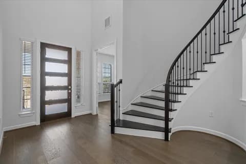 Frisco gallery 8